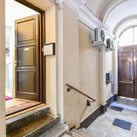 شقة W46 - With 3 Bedrooms 2ac Max8 In Centrum