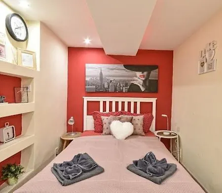 W46 - With 3 Bedrooms 2ac Max8 In Centrum شقة بودابست