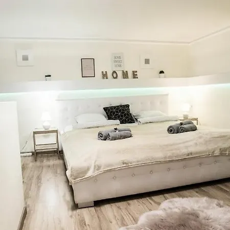 W46 - With 3 Bedrooms 2ac Max8 In Centrum شقة *