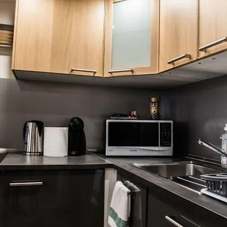 W46 - With 3 Bedrooms 2ac Max8 In Centrum شقة